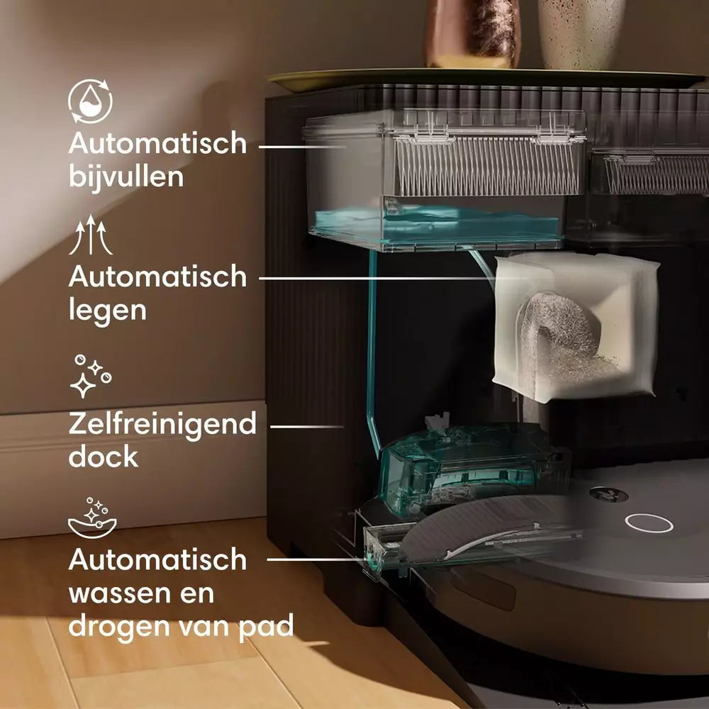 Roomba Combo® 10 Max robot + AutoWash™ dock